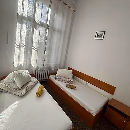 Galeona Bed & Breakfast *