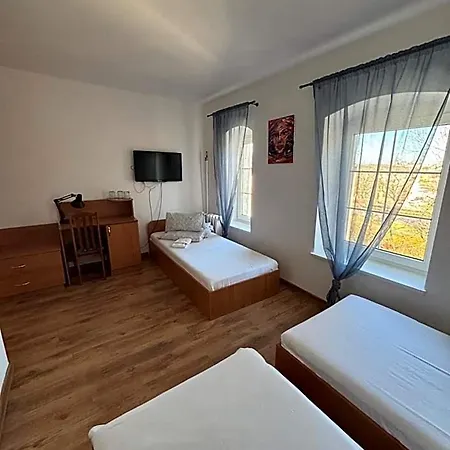 Galeona Bed & Breakfast *