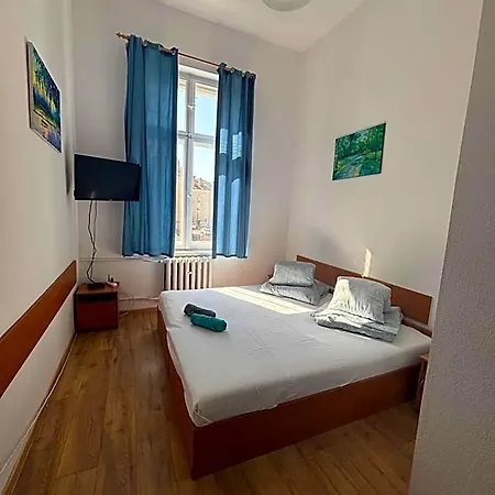 Galeona Bed & Breakfast *